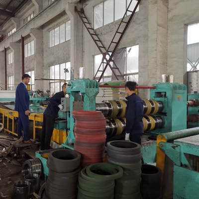 Ketebalan 4mm Galvanized Steel Coil Slitting Equipment Dari Baja Karbon