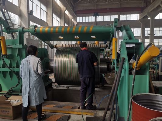 Ketebalan 0,3-3mm Steel Coil Slitting Line Machine Peralatan Slitting Baja Galvanis