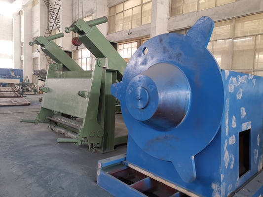 1 ～ 4 × 1600mm Garis Pemotongan Lembaran Logam / Coil