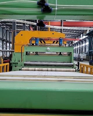 Mesin Pemotong Lembaran Baja 3000KG dengan Sistem Operasi Layar Sentuh dan Kecepatan Pemotongan 0-100m/mnt