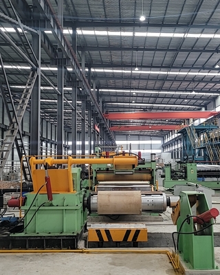 Mesin Slitting Line 6000 * 2200 * 1800mm Berkecepatan Tinggi untuk Produksi Industri