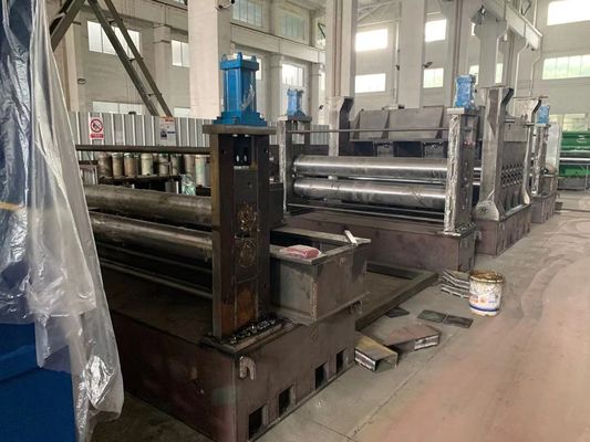Single Arm Hydrualic Decoiler Slitting Machine kecepatan tinggi Untuk Steel Coil 8000kg tipe ringan dan digunakan untuk membuat pipa