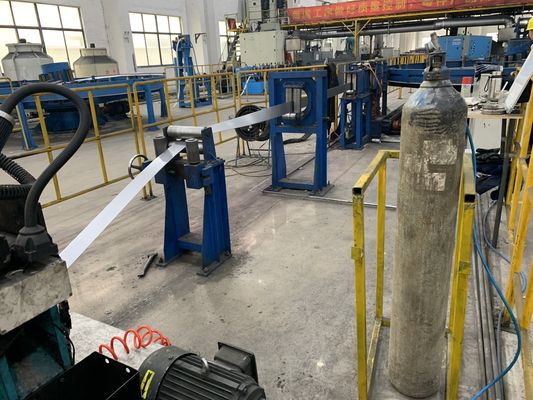 Pabrik Pipa Welded Frekuensi Tinggi ISO 0.5-2.0mm Tebal Dinding