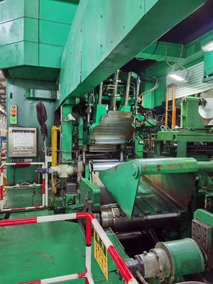 Ø205×750/Ø650×700 750mm Empat Hi Membalikkan mesin Cold Rolling Mill dengan AGC dikendalikan oleh PLC untuk hot-r non-pengawetan